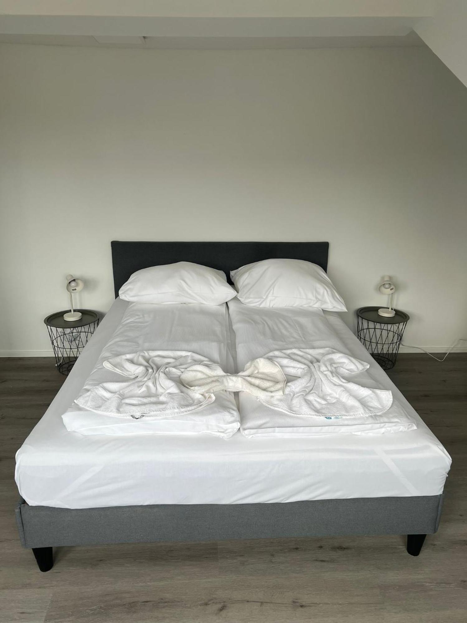 City Apartment On The Rhine, Cologne Extérieur photo